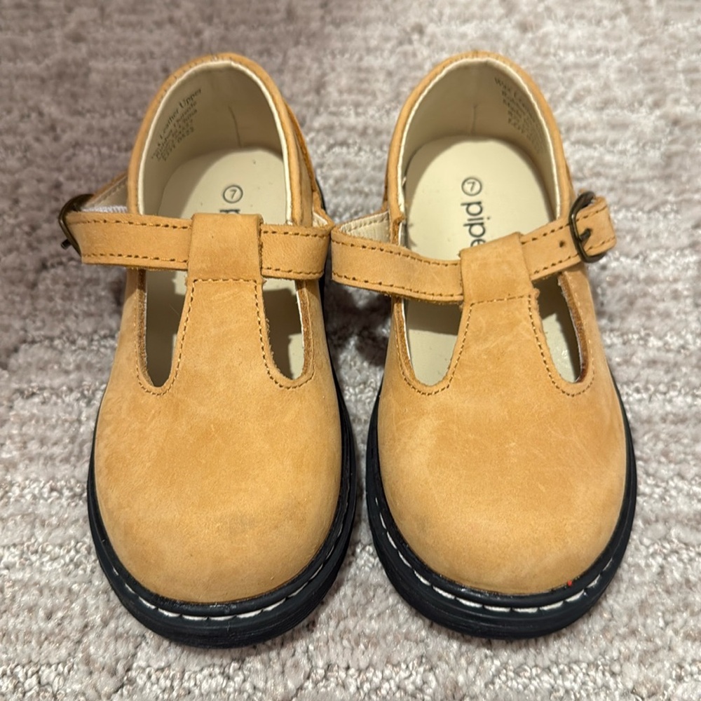 Piper Finn Lug Sole Mary Jane shoes (Natural)